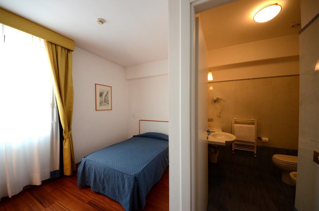 Hotel Parco Castelfidardo Exterior photo